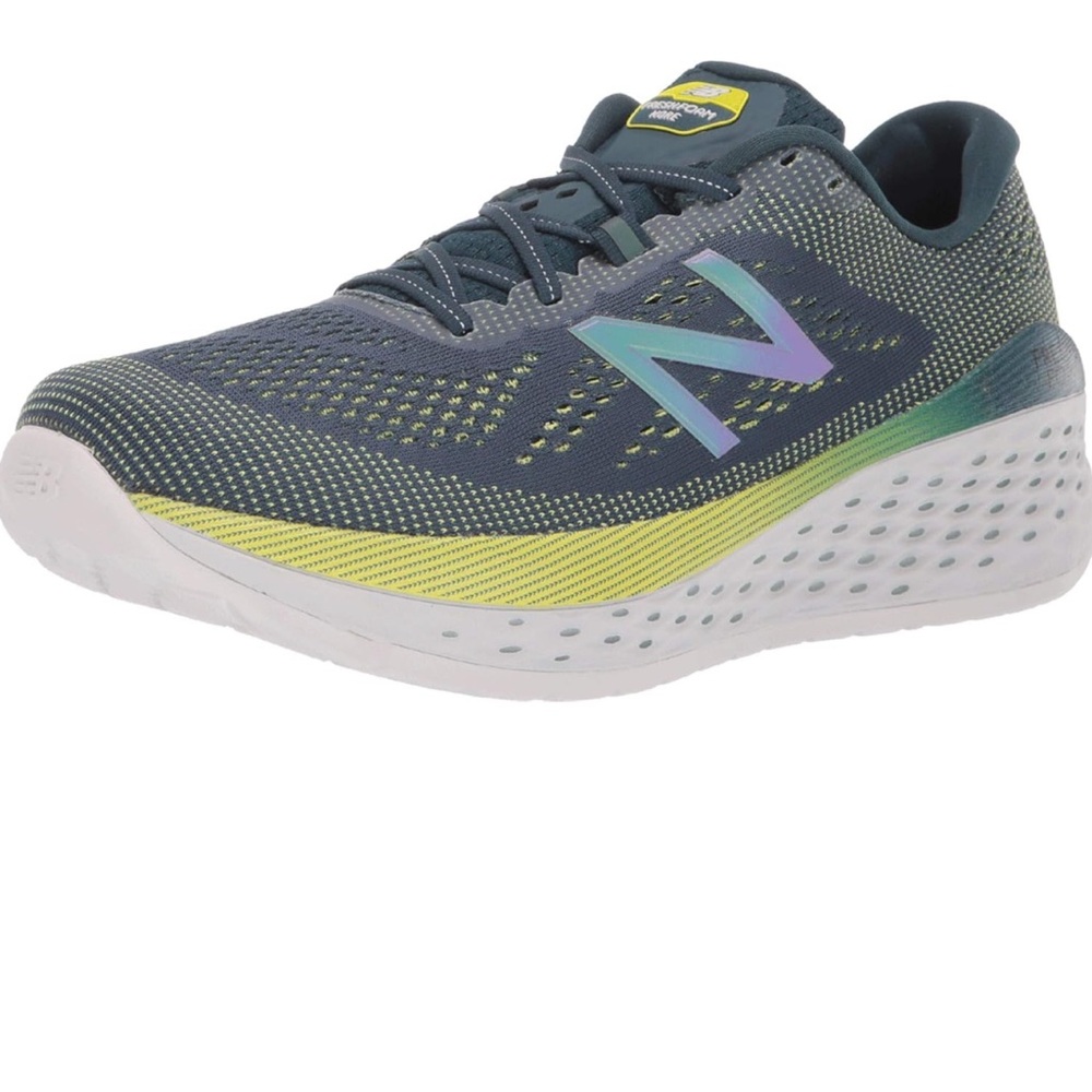 New in Box! New Balance Men's Fresh Foam More V1 Running Shoe Size 8.5E Green